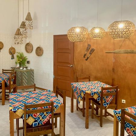 Sao Pedro Guesthouse Sao Tome Extérieur photo