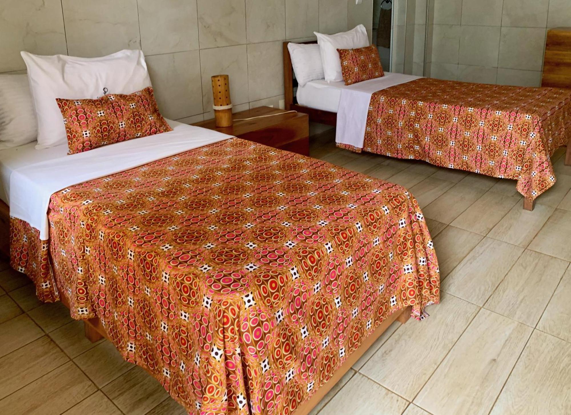 Sao Pedro Guesthouse Sao Tome Extérieur photo